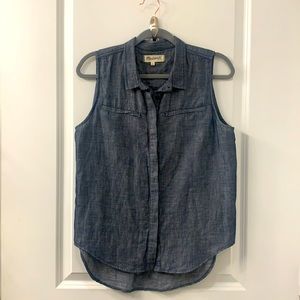 Madewell Sleeveless Button-up Chambray Blouse